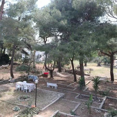 Maria In Puglia Con Pineta Vicino Al Mare *