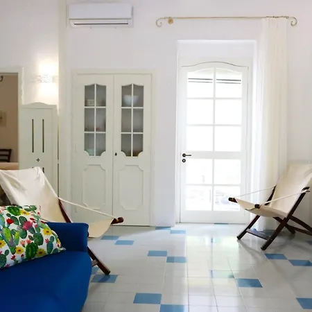 Maria In Puglia Con Pineta Vicino Al Mare Torre Suda