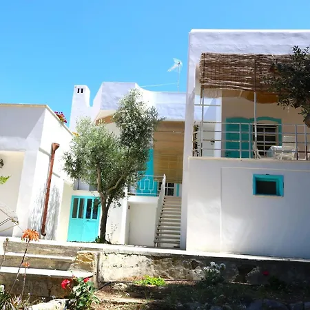 Maria In Puglia Con Pineta Vicino Al Mare Torre Suda
